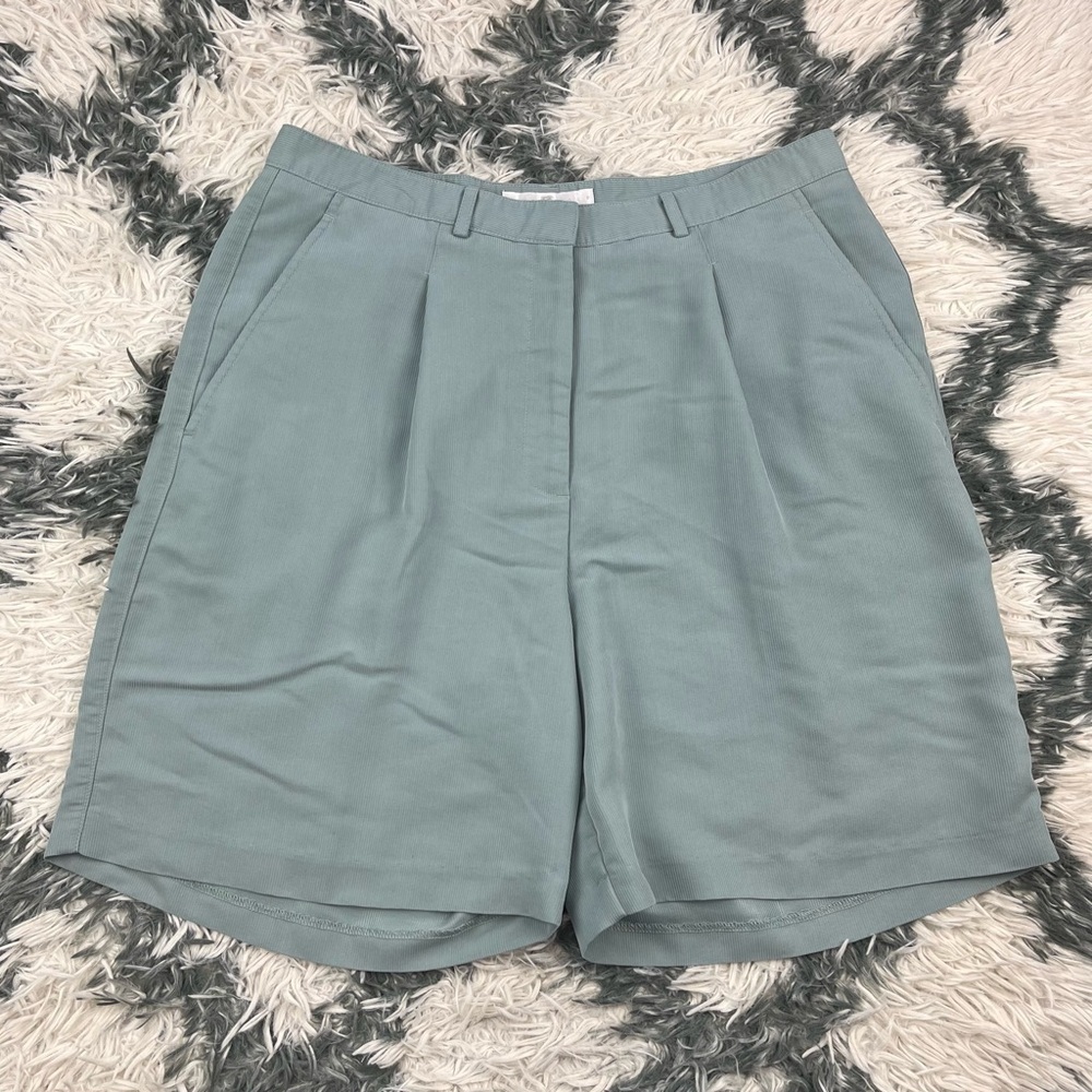 Nike Golf Men's Green Pleated Ribbed Shorts Size XL 16